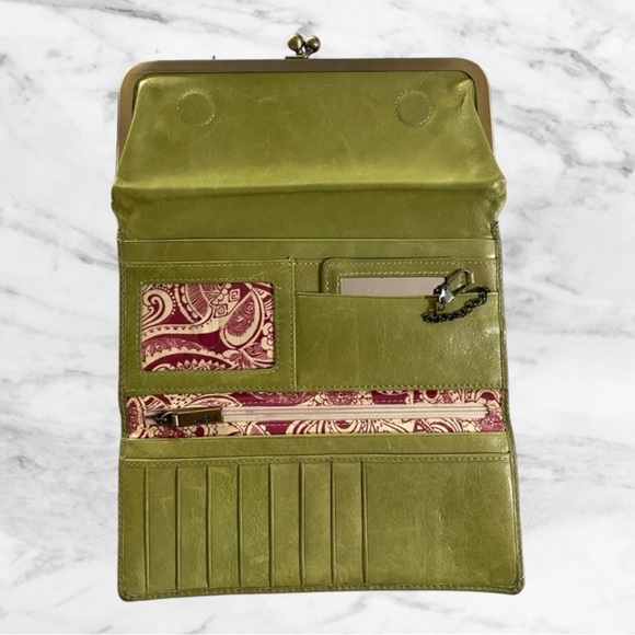 Hobo Women’s Leather Wallet - Light Green, Paisley Lining 🌿💫 - Picture 2 of 13